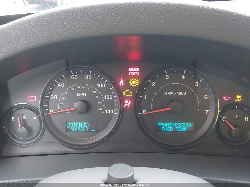 2005 Jeep Grand Cherokee Laredo VIN: 1J4GR48K05C638914 Lot: 43979263