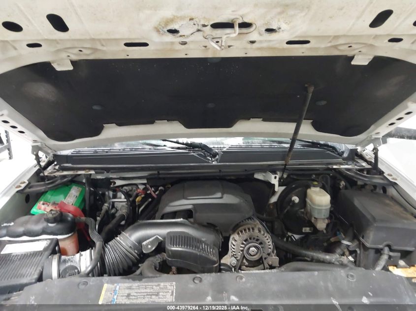 2008 GMC Yukon Slt VIN: 1GKFK130X8R151686 Lot: 43979264