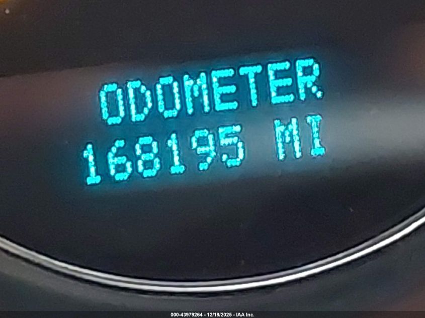 2008 GMC Yukon Slt VIN: 1GKFK130X8R151686 Lot: 43979264