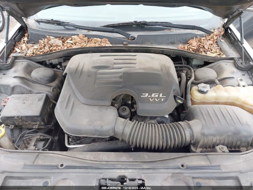 2019 Chrysler 300 Limited Awd VIN: 2C3CCAKG1KH566398 Lot: 43979274