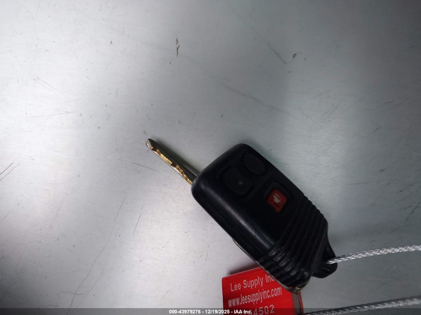 2001 Ford E-250 Commercial VIN: 1FTNE24201HA32495 Lot: 43979276