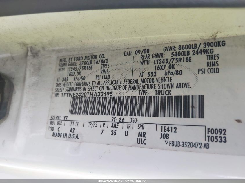 2001 Ford E-250 Commercial VIN: 1FTNE24201HA32495 Lot: 43979276