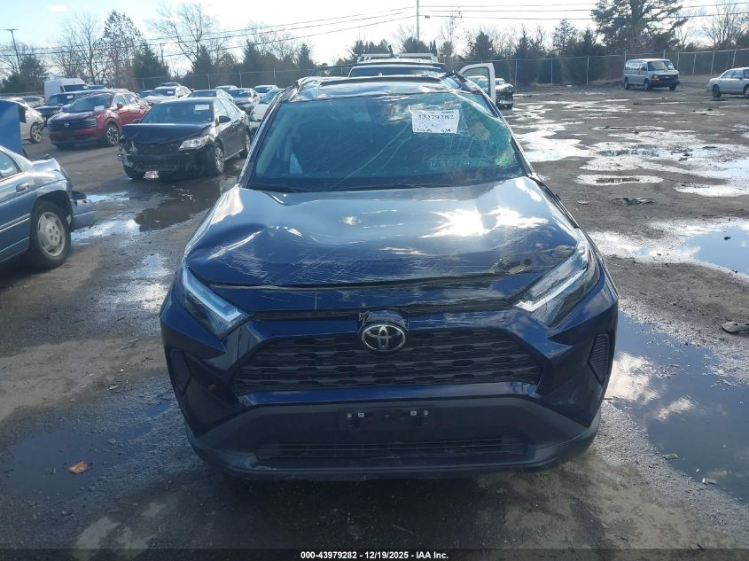 2024 Toyota Rav4 Xle VIN: 2T3P1RFV1RW446363 Lot: 43979282