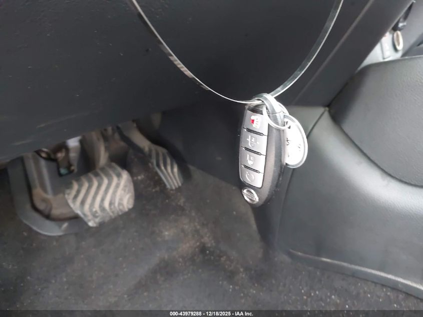 2017 Nissan Rogue Sv VIN: KNMAT2MV6HP531056 Lot: 43979288