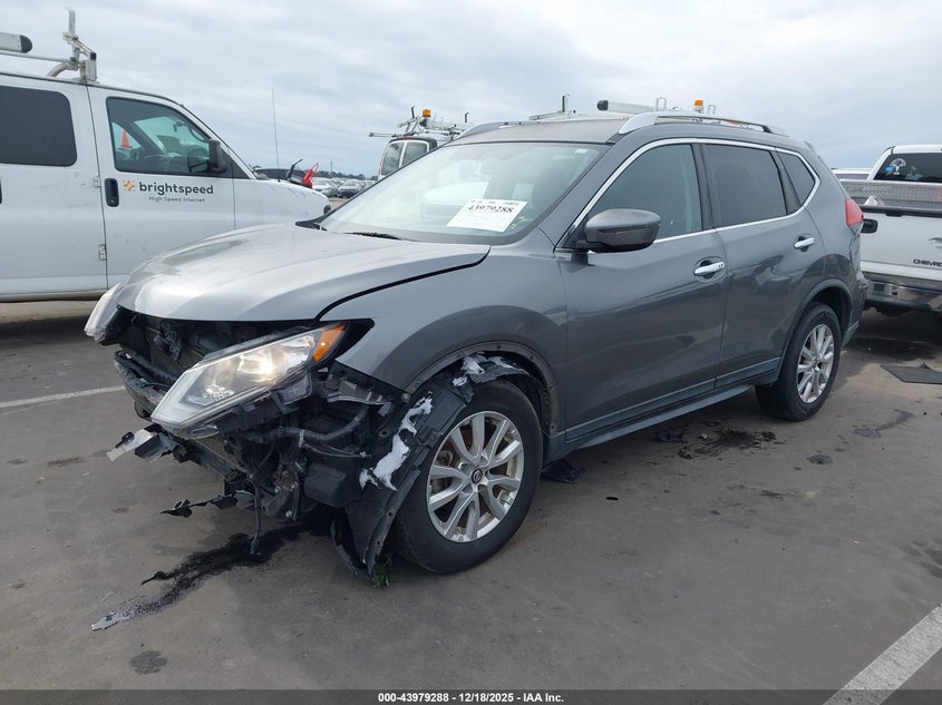 2017 Nissan Rogue Sv