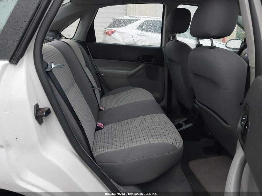 2007 Ford Focus S/Se/Ses VIN: 1FAFP34N57W251333 Lot: 43979293