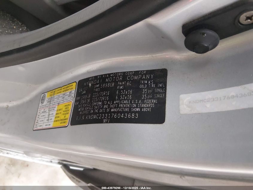 2007 Hyundai Entourage Gls/Limited/Se VIN: KNDMC233176043683 Lot: 43979298