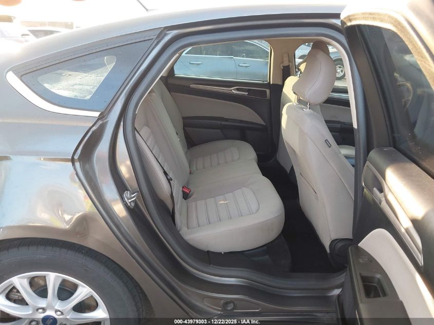 2018 Ford Fusion S VIN: 3FA6P0G74JR203585 Lot: 43979303