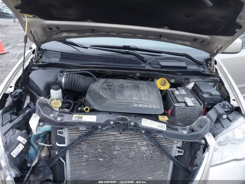 2016 Chrysler Town & Country Touring VIN: 2C4RC1BG7GR253864 Lot: 43979357