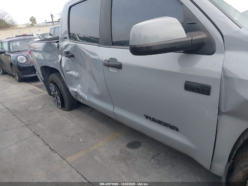 2018 Toyota Tundra Sr5 5.7L V8 VIN: 5TFDY5F15JX749067 Lot: 43979368