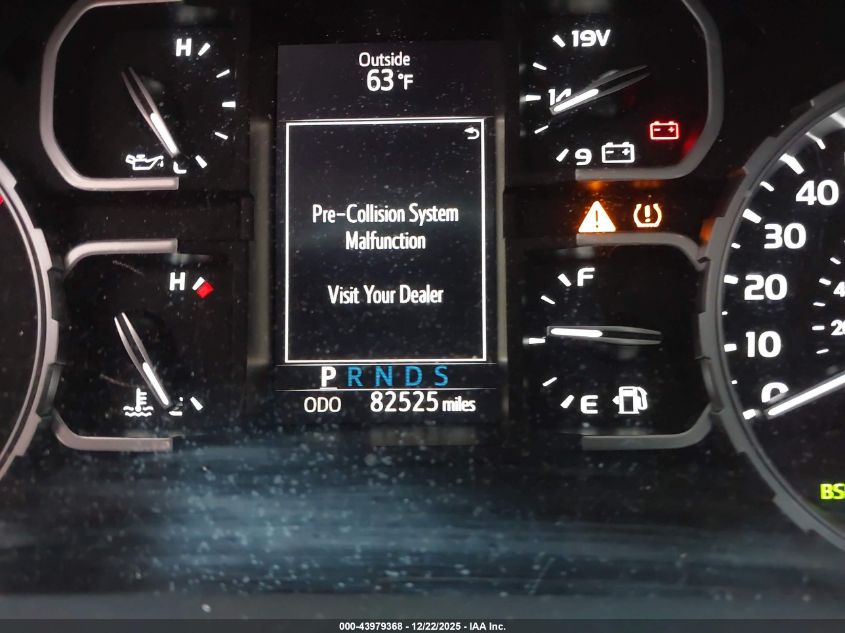 2018 Toyota Tundra Sr5 5.7L V8 VIN: 5TFDY5F15JX749067 Lot: 43979368