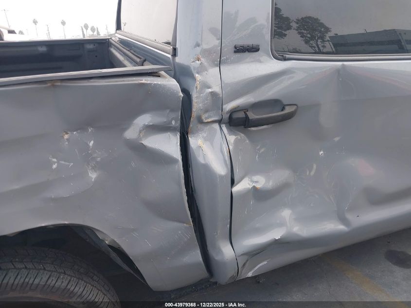 2018 Toyota Tundra Sr5 5.7L V8 VIN: 5TFDY5F15JX749067 Lot: 43979368