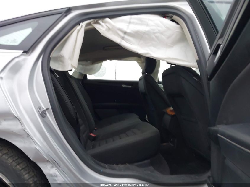 2018 Ford Fusion S VIN: 3FA6P0G75JR200470 Lot: 43979410