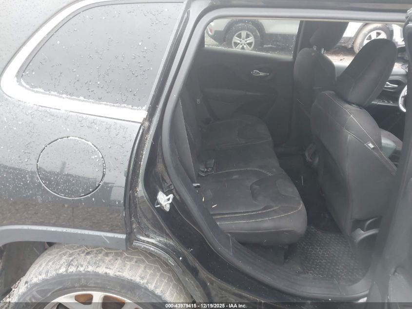 2015 Jeep Cherokee Latitude VIN: 1C4PJMCSXFW792616 Lot: 43979415