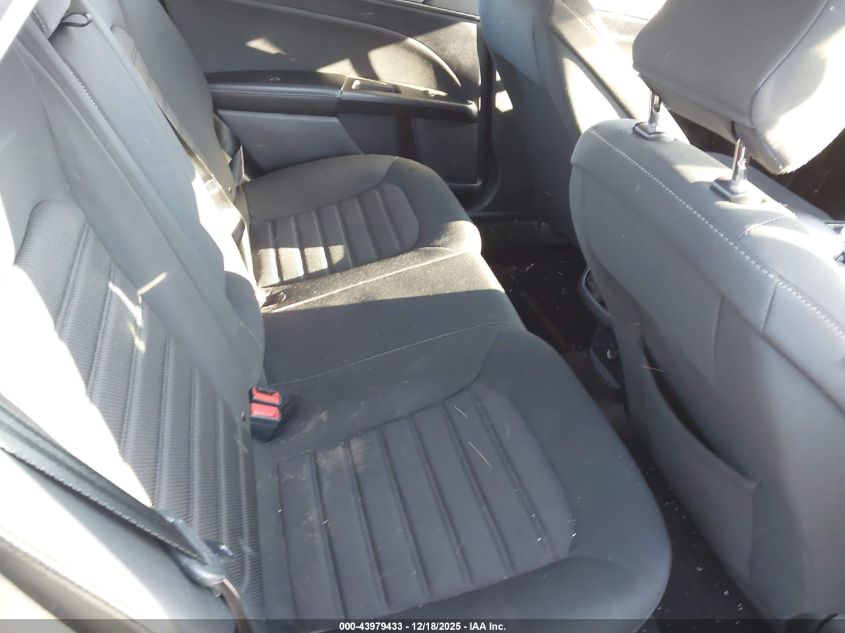 2020 Ford Fusion Se VIN: 3FA6P0HD3LR202211 Lot: 43979433