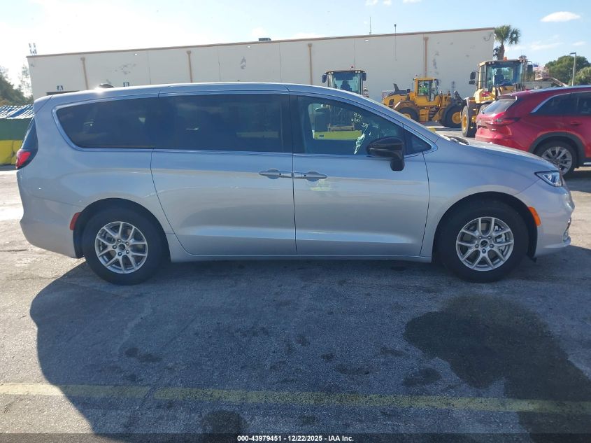 2026 Chrysler Pacifica Select VIN: 2C4RC1BG6TR196955 Lot: 43979451