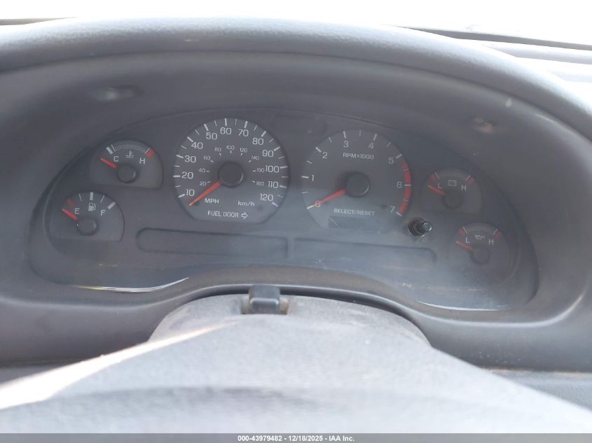 2000 Ford Mustang VIN: 1FAFP4442YF226226 Lot: 43979482