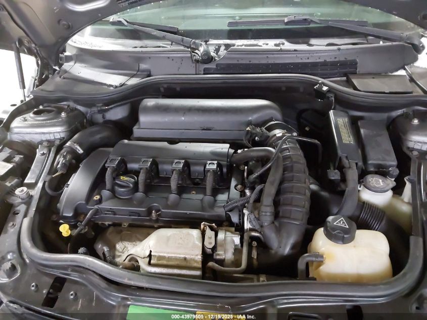 2009 Mini Cooper S VIN: WMWMS335X9TG89884 Lot: 43979509