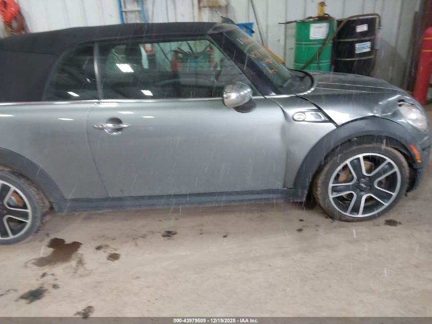 2009 Mini Cooper S VIN: WMWMS335X9TG89884 Lot: 43979509
