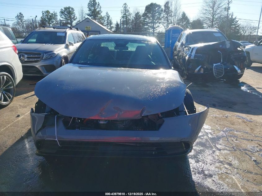 2024 Honda Accord Hybrid Sport-L VIN: 1HGCY2F75RA031131 Lot: 43979518