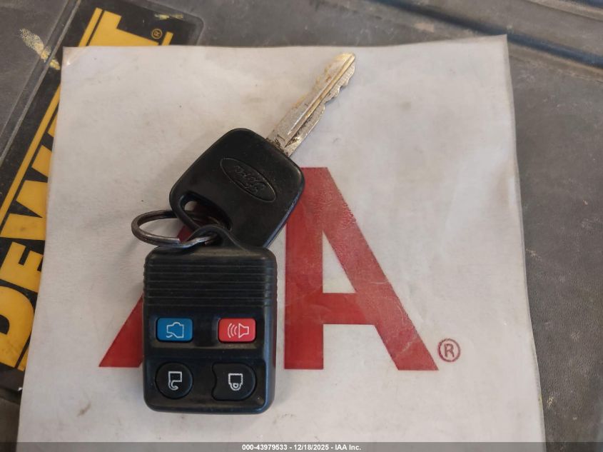 2005 Ford Focus Zxw VIN: 1FAFP36N85W260473 Lot: 43979533