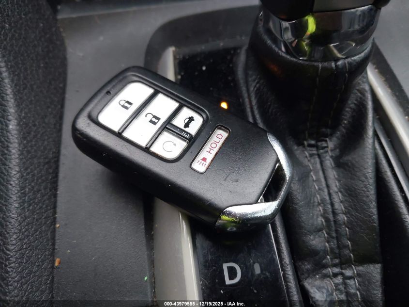 2016 Honda Civic Touring VIN: 2HGFC1F96GH647636 Lot: 43979555