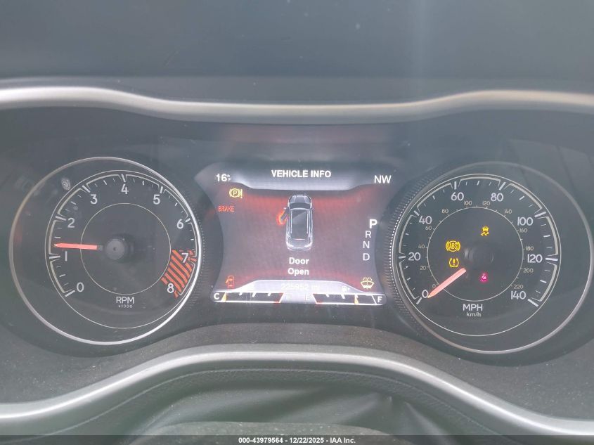 2014 Jeep Cherokee Trailhawk VIN: 1C4PJMBS2EW183911 Lot: 43979564