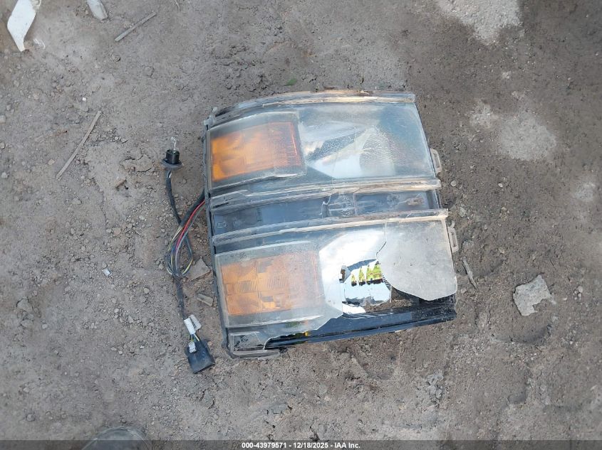 2015 Chevrolet Silverado 1500 1Lt VIN: 3GCPCREC3FG381134 Lot: 43979571