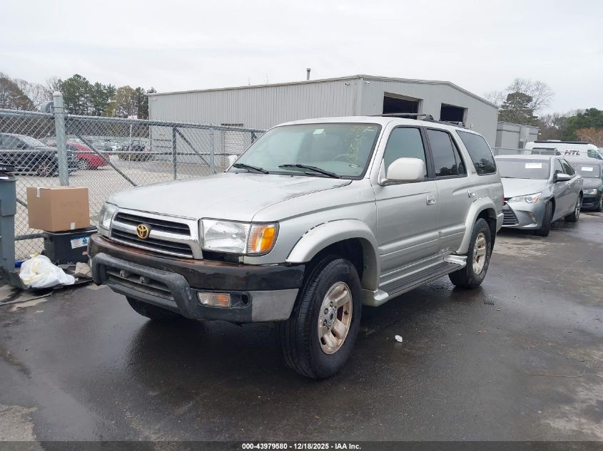 2000 Toyota 4Runner Limited V6 VIN: JT3GN87RXY0155352 Lot: 43979580