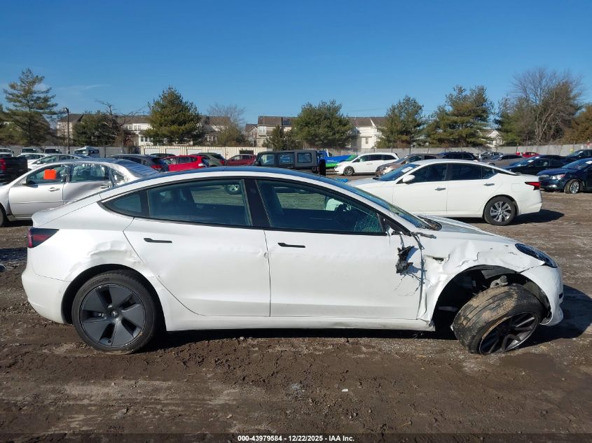 2022 Tesla Model 3 Long Range Dual Motor All-Wheel Drive VIN: 5YJ3E1EB3NF103131 Lot: 43979584