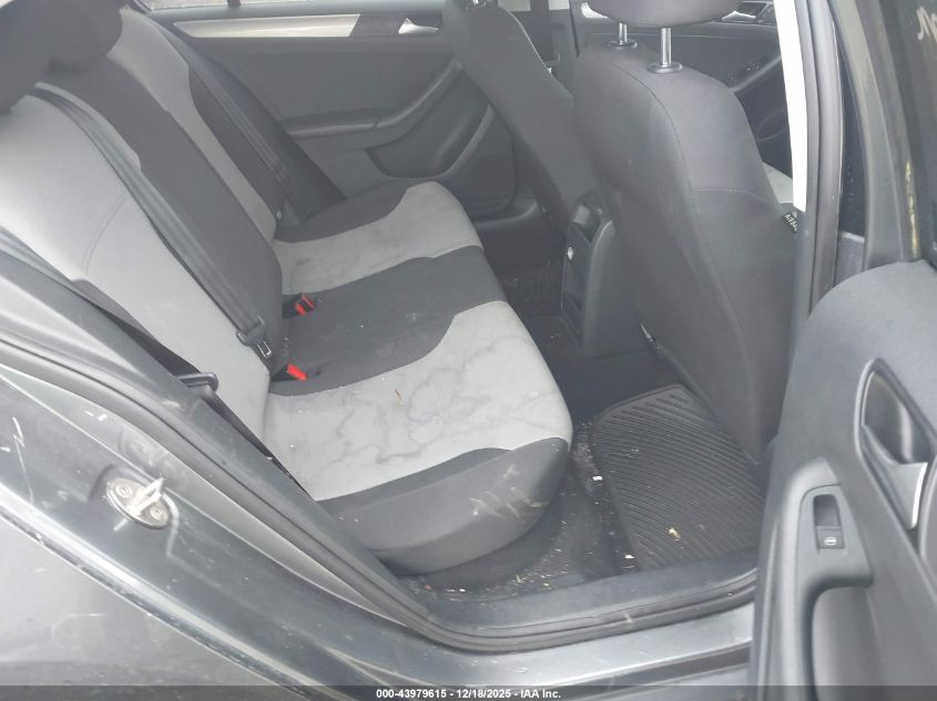 2017 Volkswagen Jetta 1.4T S VIN: 3VW2B7AJ1HM211555 Lot: 43979615