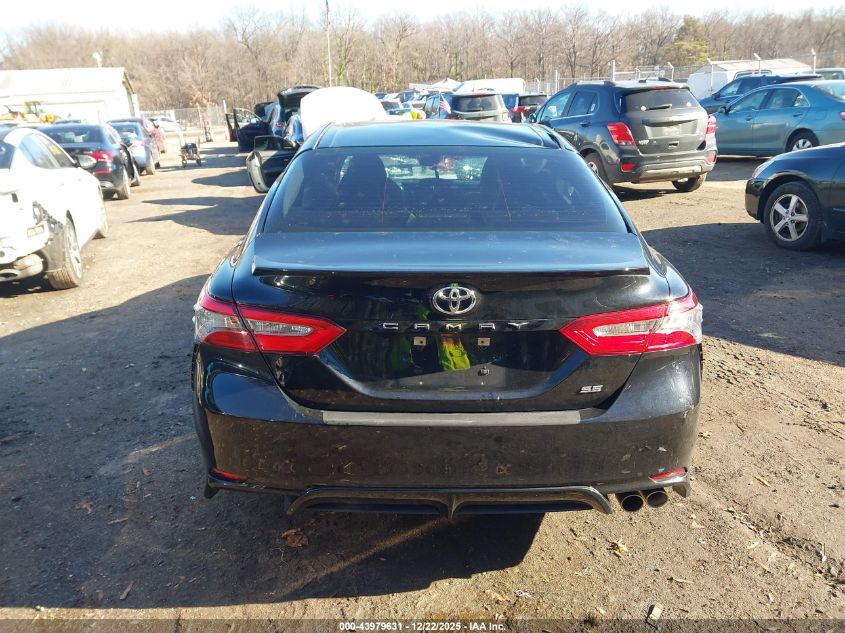 2018 Toyota Camry Se VIN: 4T1B11HK2JU080232 Lot: 43979631