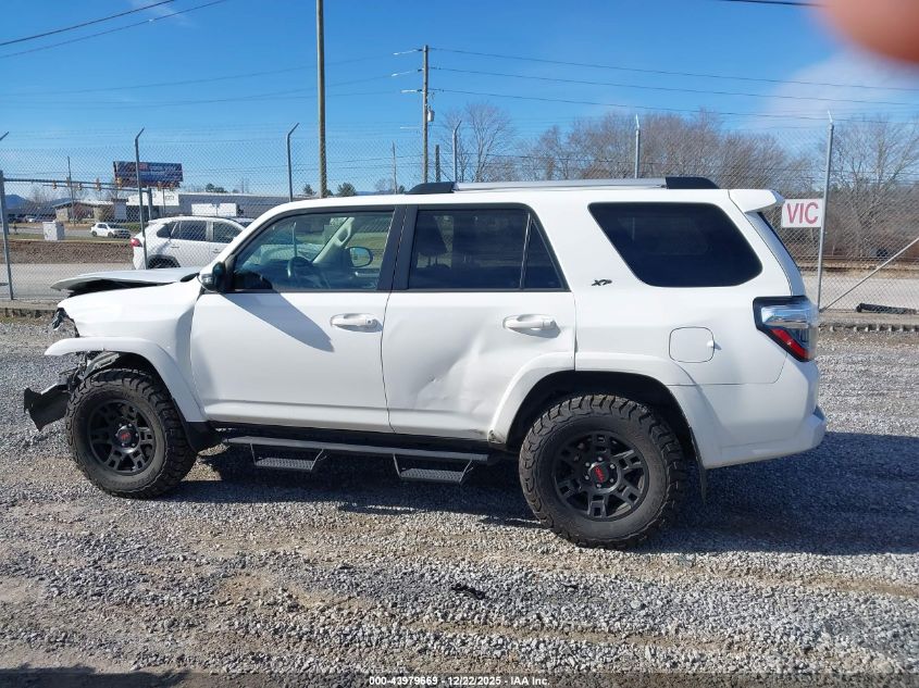 2021 Toyota 4Runner Sr5 Premium VIN: JTENU5JR5M5911742 Lot: 43979669