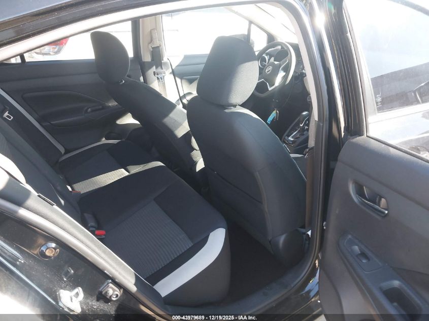 2020 Nissan Versa Sv Xtronic Cvt VIN: 3N1CN8EV8LL811749 Lot: 43979689