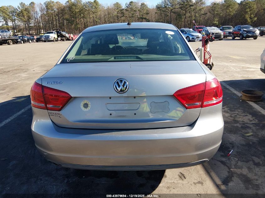 2014 Volkswagen Passat 2.5L S VIN: 1VWAH7A38EC007957 Lot: 43979694