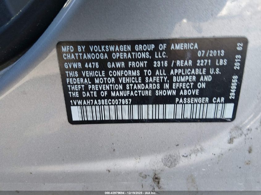 2014 Volkswagen Passat 2.5L S VIN: 1VWAH7A38EC007957 Lot: 43979694