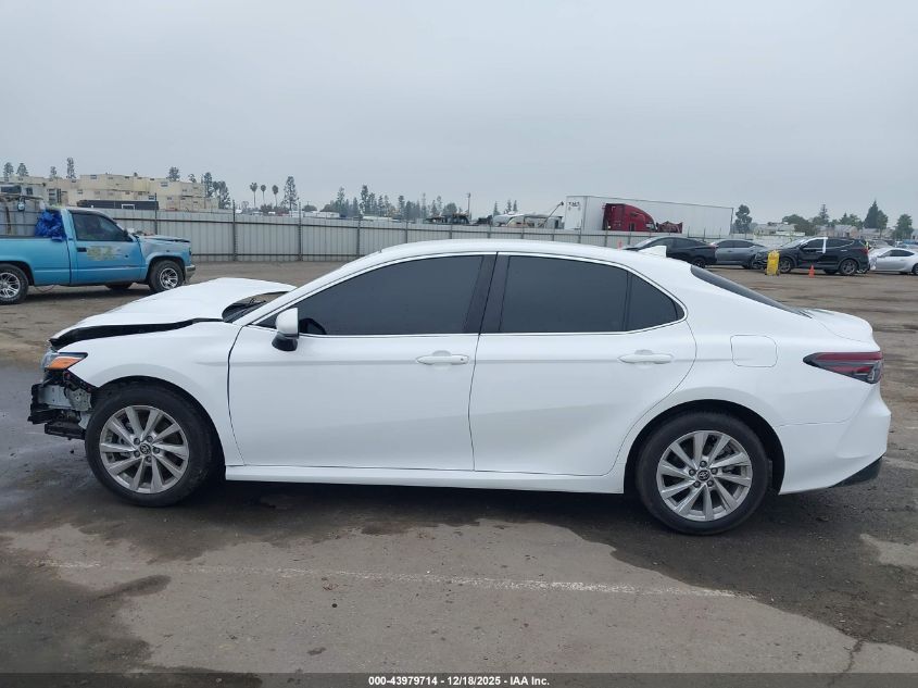 2024 Toyota Camry Le VIN: 4T1C11AK5RU917825 Lot: 43979714