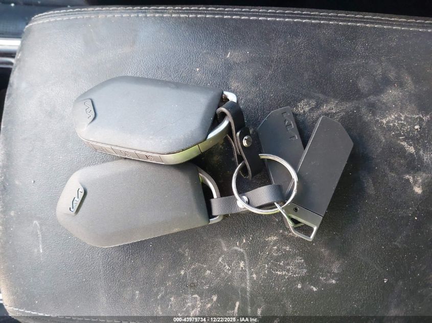 2025 Kia Sorento Ex VIN: 5XYRH4JF9SG379605 Lot: 43979734