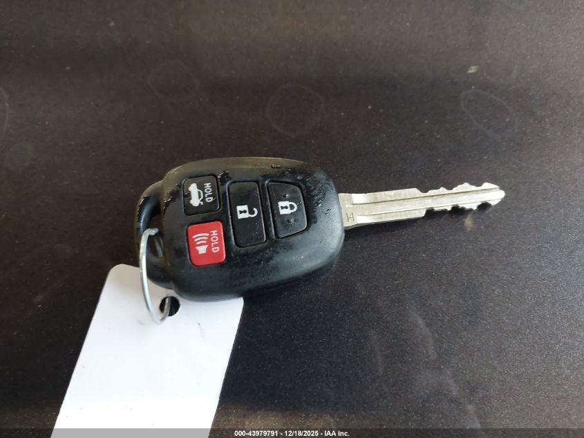 2017 Toyota Corolla Se VIN: 5YFBURHE0HP640146 Lot: 43979791