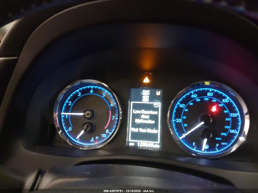 2017 Toyota Corolla Se VIN: 5YFBURHE0HP640146 Lot: 43979791