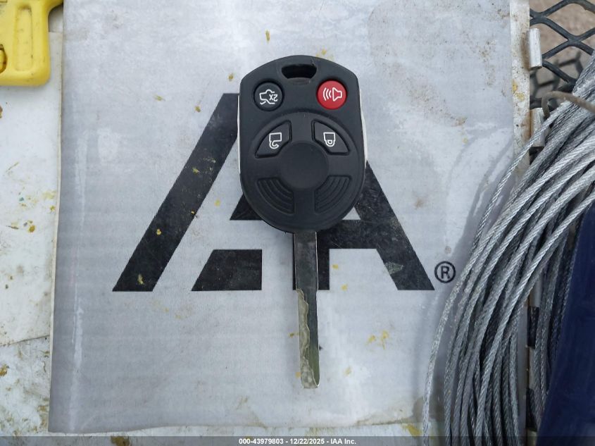 2018 Ford Focus Se VIN: 1FADP3FE2JL228525 Lot: 43979803