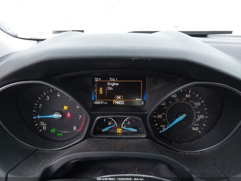 2018 Ford Focus Se VIN: 1FADP3FE2JL228525 Lot: 43979803