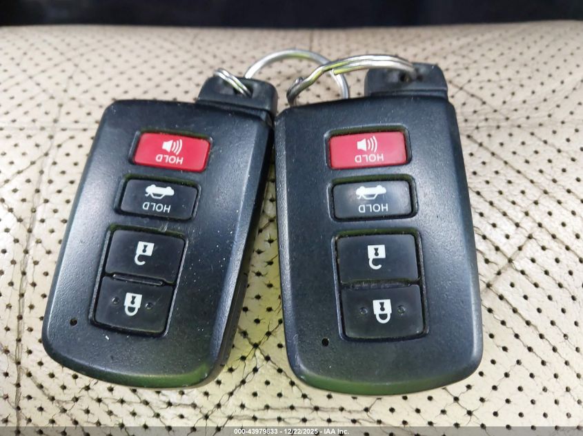 2015 Toyota Avalon Limited VIN: 4T1BK1EBXFU145904 Lot: 43979833