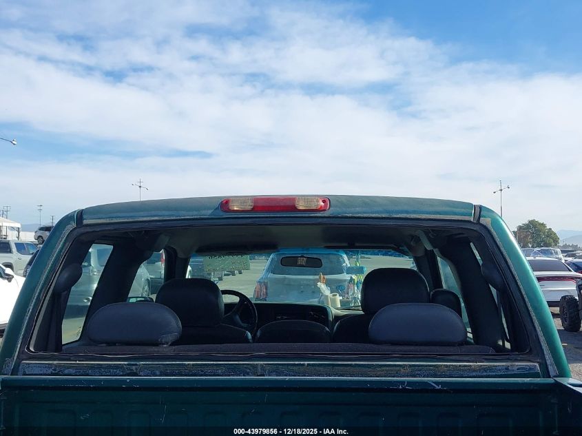 2000 Chevrolet Silverado 1500 VIN: 1GCEC19W8YZ294927 Lot: 43979856