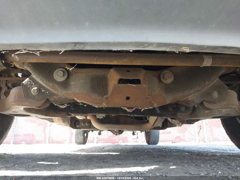 2000 Chevrolet Silverado 1500 VIN: 1GCEC19W8YZ294927 Lot: 43979856