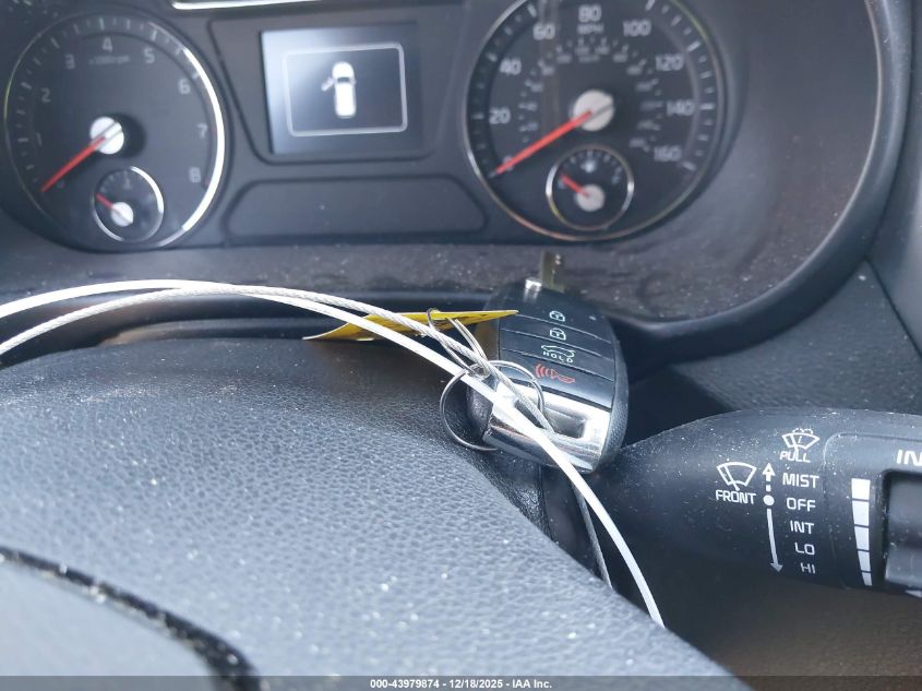 2017 Kia Sorento 3.3L Lx VIN: 5XYPGDA54HG213552 Lot: 43979874