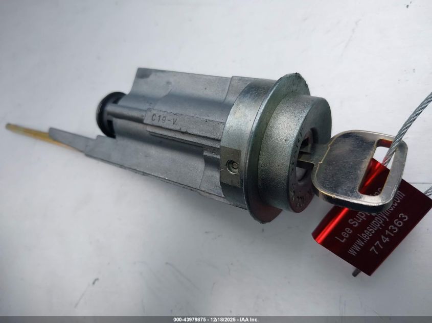 2002 Toyota Avalon Xl VIN: 4T1BF28B32U219938 Lot: 43979875