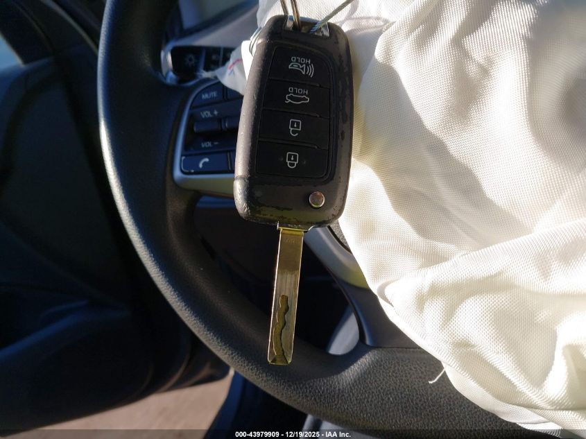 2022 Hyundai Accent Se VIN: 3KPC24A6XNE155476 Lot: 43979909