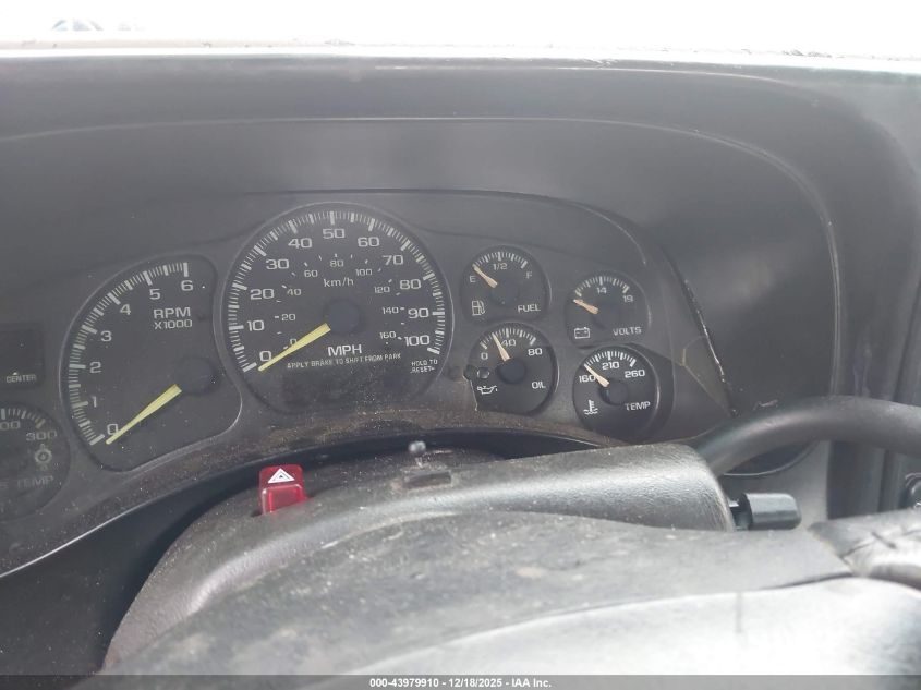 2000 GMC Sierra 2500 Sle VIN: 1GTGK29U3YE185394 Lot: 43979910