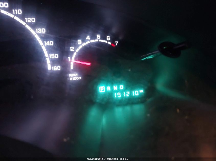 2005 Chrysler Pacifica Touring VIN: 2C4GF68405R653545 Lot: 43979915